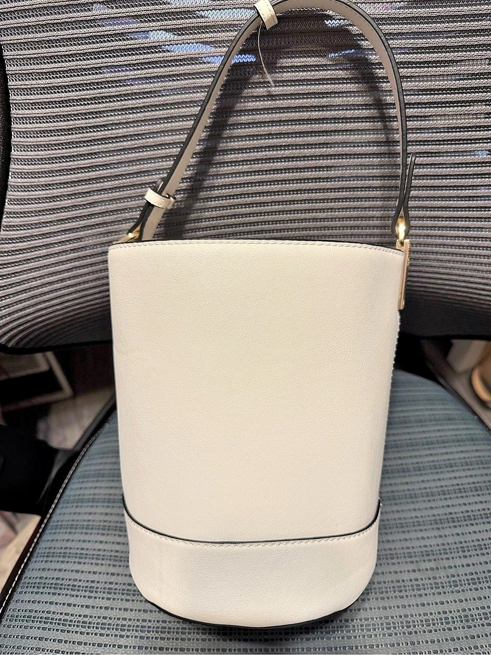 Cream & Black Bucket Shoulder Bag